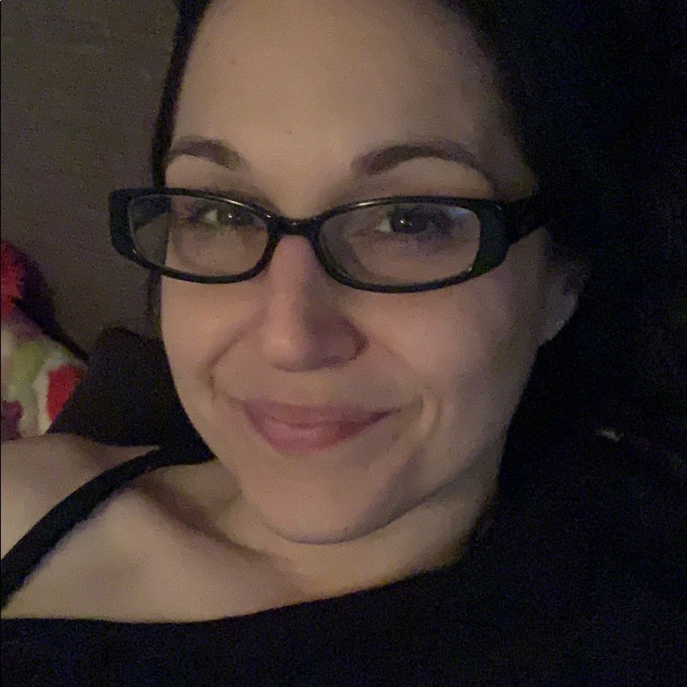 Meet your Posher, Aja